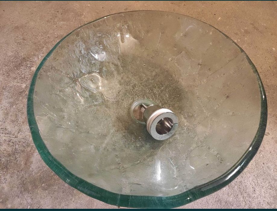 Umywalka szklana nowa nablatowa