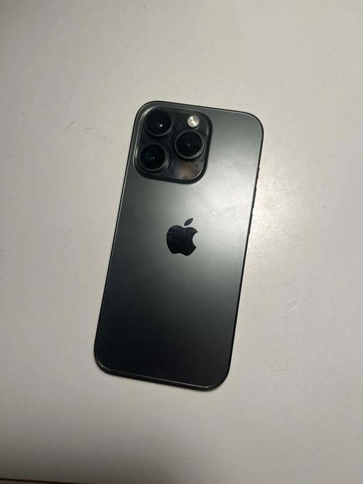 iPhone 15 pro 100% kondycji