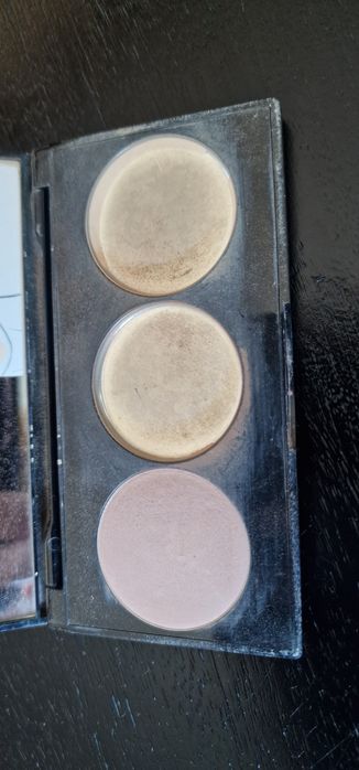 Smashbox paleta do konturowania Step-By-Step Contour Kit Light/Medium