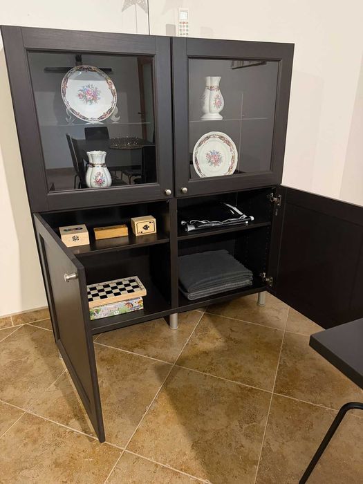 Móvel / Cristaleira / Vitrine