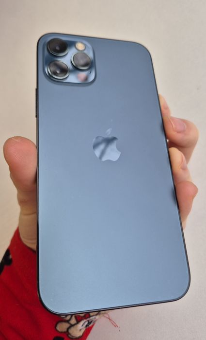 Телефон IPhone 12 Pro