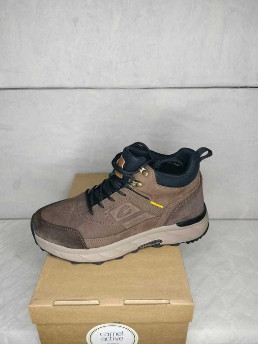 buty model marki Camel Active