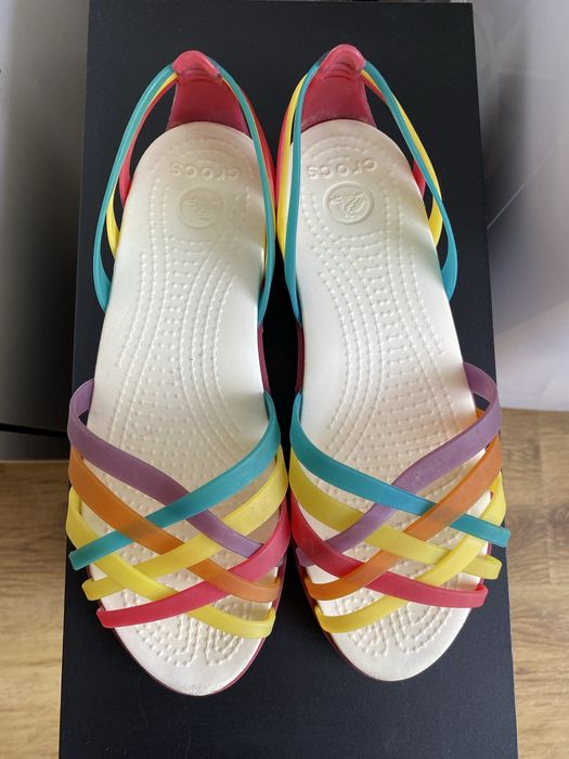 Kultowe sandały Crocs Huarache r. 36/37 W6