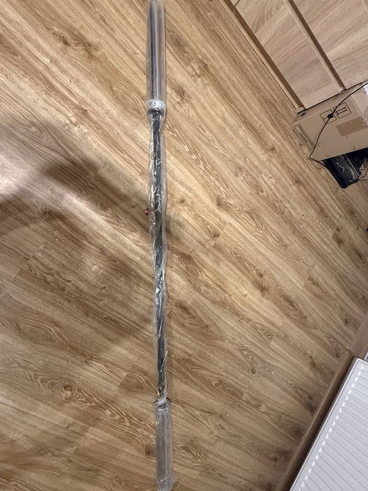 Gryf olimpisjki  220 cm 700kg UF700 20kg