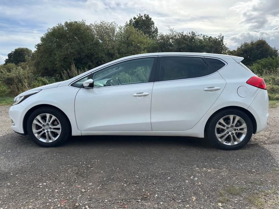 Kia ceed 1,6  ano 2014  perfeito estado quilómetros 191km