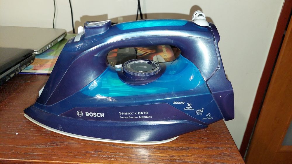 Pokrywa tylna żelazka Bosch Sensixx DA70 3000 W