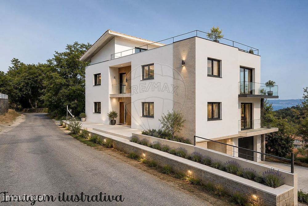Moradia T6 para venda