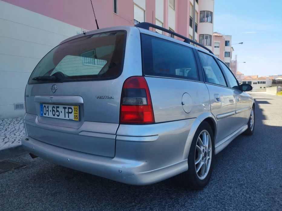 Opel Vectra Caravan 1.6 100