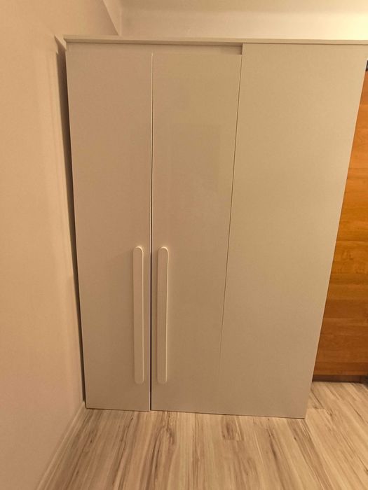 Szafa garderoba biała