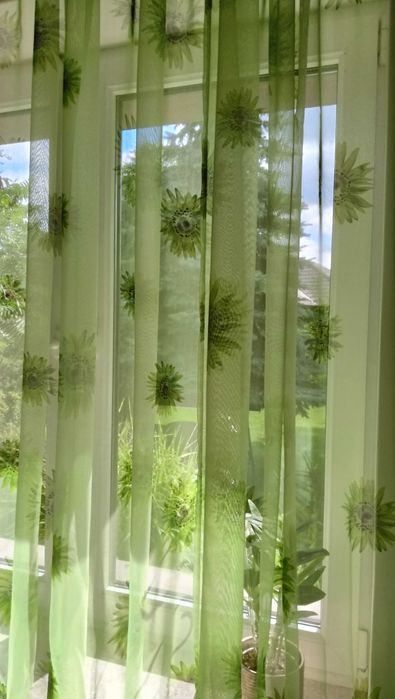 Zjawiskowe ,delikatne firany w kwiaty