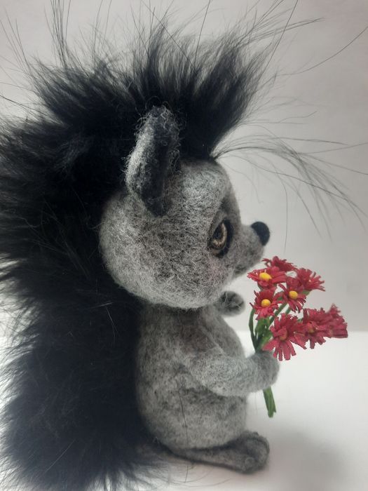 Интерьерна іграшка їжачок в техніці сухе валяння