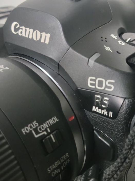 Canon EOS R5 Mark II (Corpo) - 45MP
Nova a estrear, nunca usada

Inclui:
- Caixa
- Carregador
- Correia
- Cabo USB-C
- Protector de cabos
- Bateria