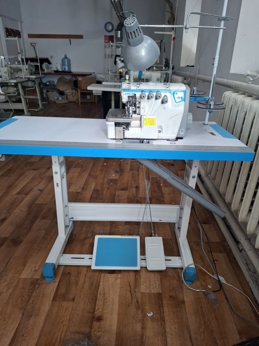 Оверлок Jack 5- ниточний