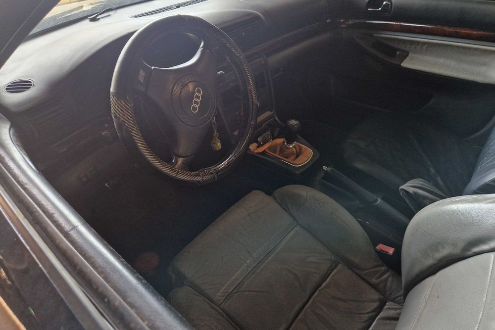 Audi A4 para peças