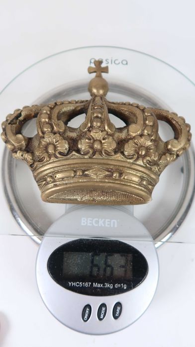 Coroa real em metal maciço (latão / bronze)