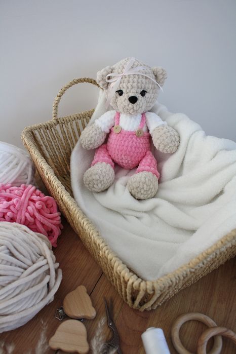 Miś w ogrodniczkach handmade