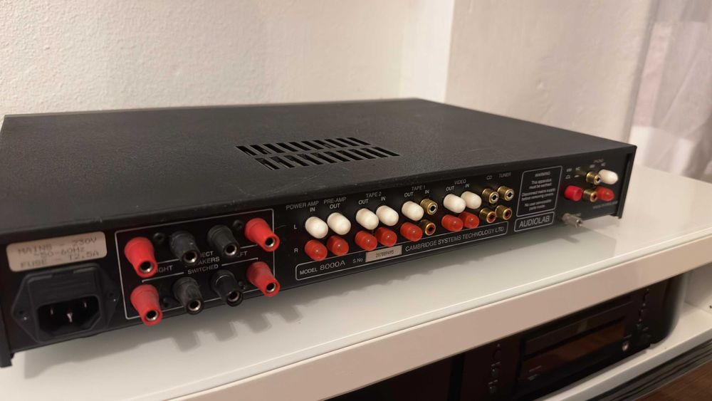 Amplificador Estéreo Audiolab 8000A – Revisto