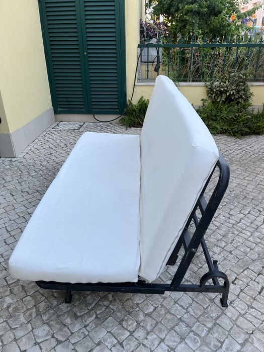 Sofá cama com colchão