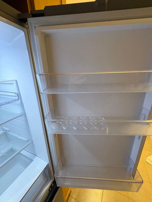 Frigorifico em excelente estado com nenos de 2 anos