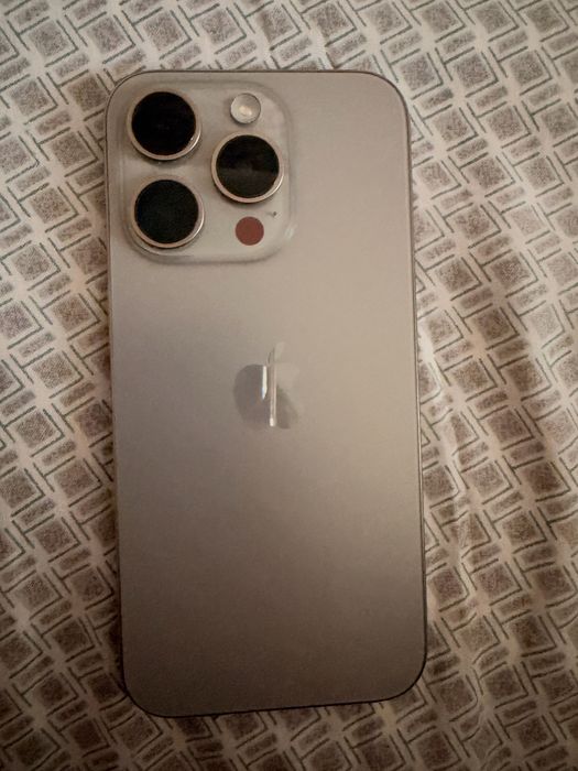 Iphone 15 pro 128 e-sim