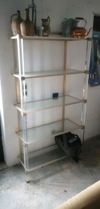 estante em acrílico