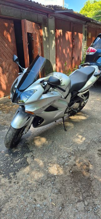 продам Honda vfr 800