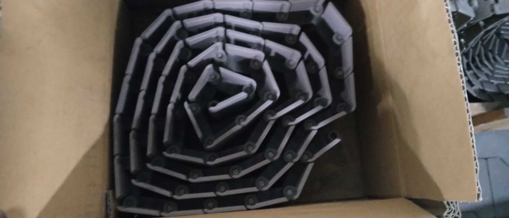 Łańcuchy płytkowy plastikowy.