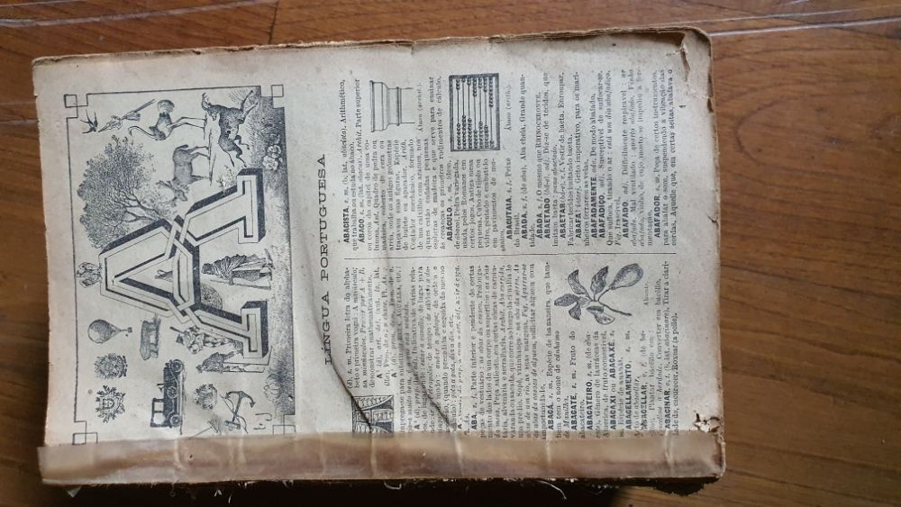 Livros muito antigos