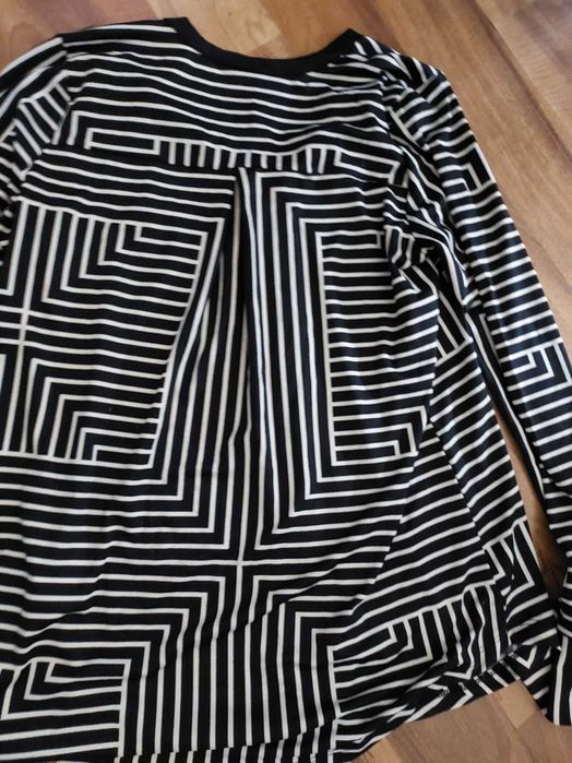 Nowy  golf czarno biały M i bluzka rozm L