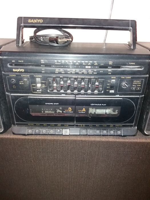 Магнитола  Sanyo