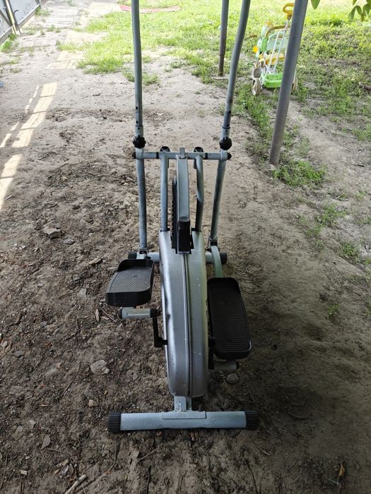 Тренажер орбітрек