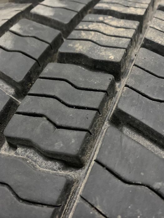 Opony 225/75  R17.5  235/75  R17,5 DOT 3523