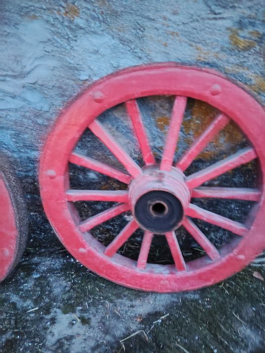 Rodas de carroça de bois antigas