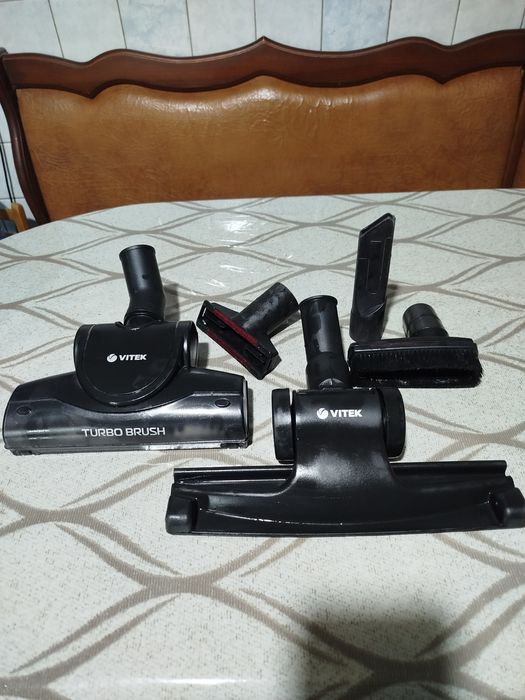Насадки  для пилососу Vitek i не тільки .