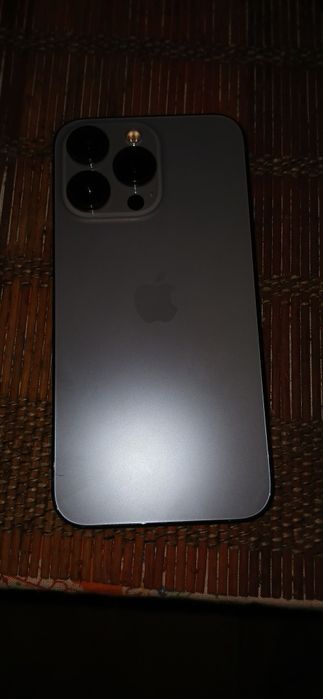 IPhone 13 pro ecrã partido
