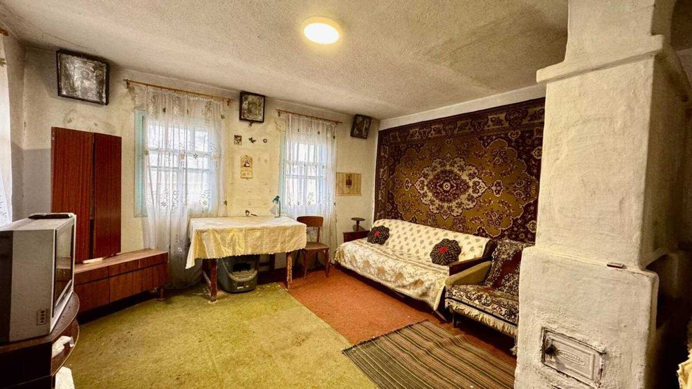 Продам будинок з великою ділянкою в Слободі Дашковецька