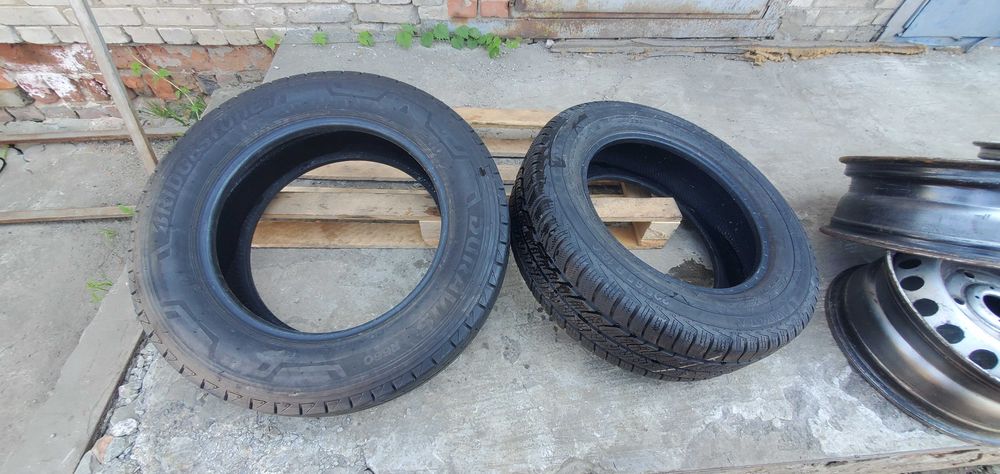 Розпаровки 205 65 R16C  Conti VancoWinter-2