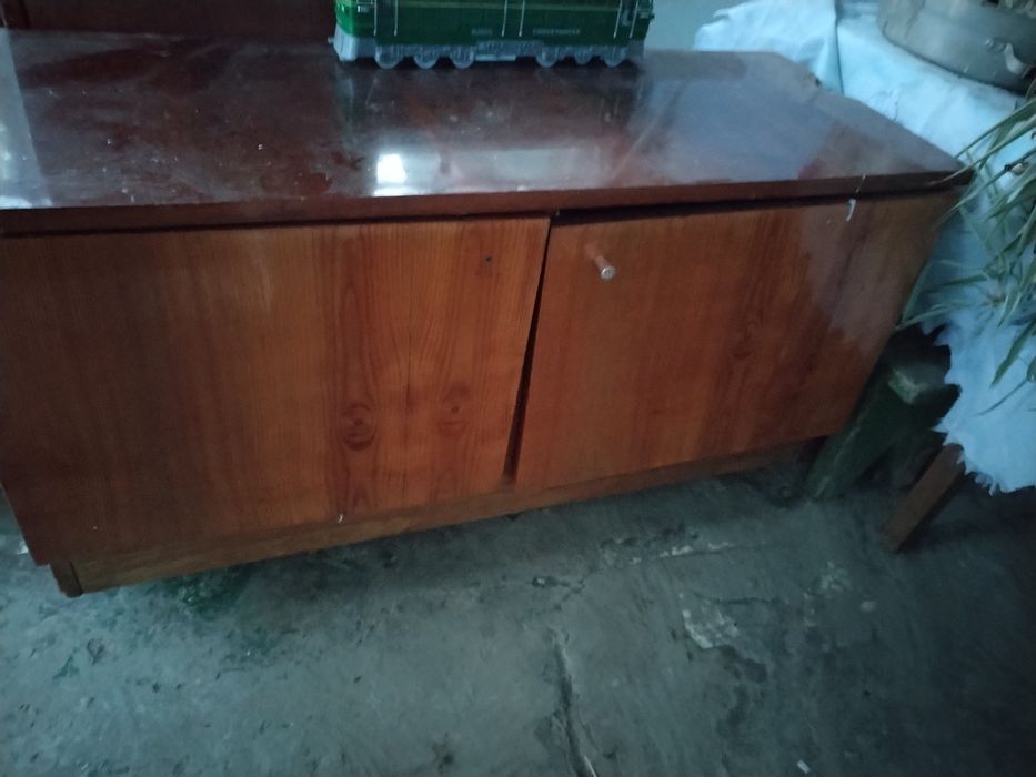 Старі меблі продам
