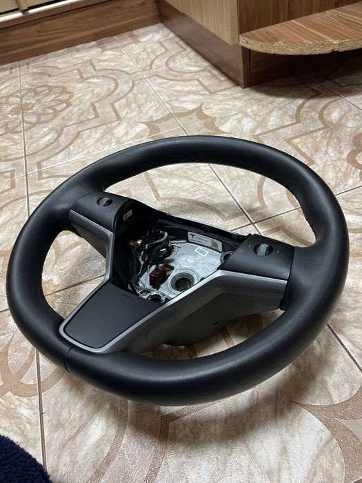 Руль Tesla model 3/ Y