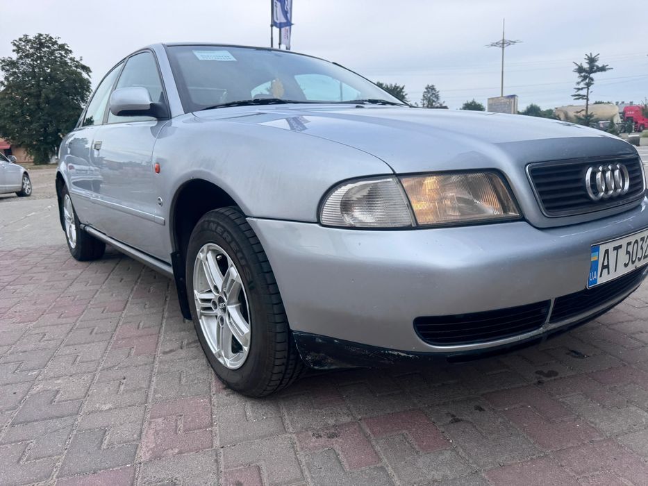 Продам ауді а 4 1996 року