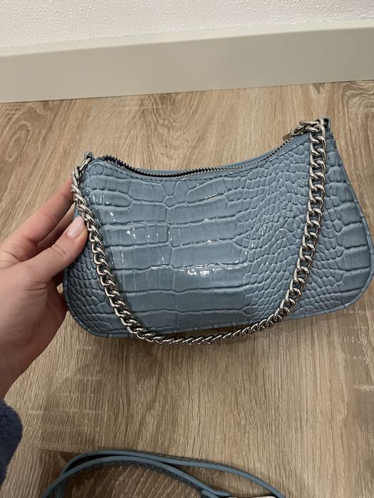 Mala Stradivarius efeito crocodilo azul -como nova