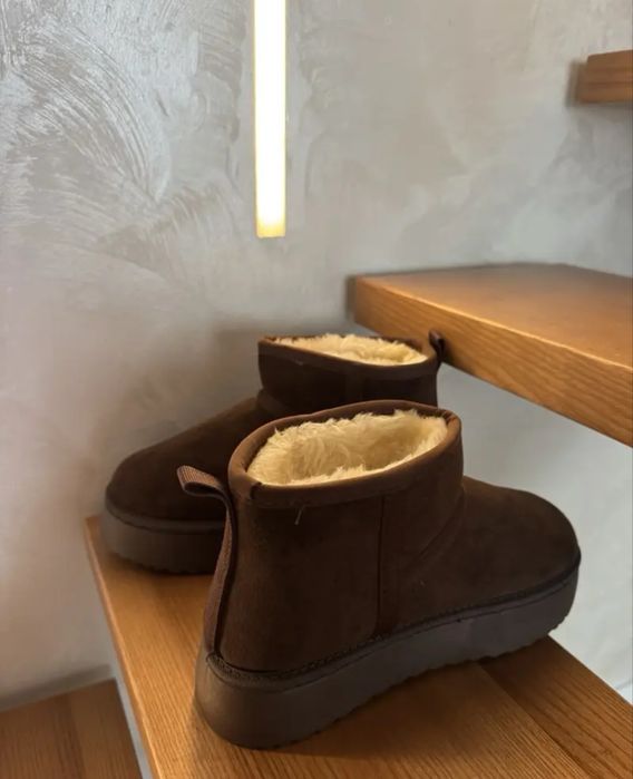 Угги нові в трендовому шоколадному кольорі