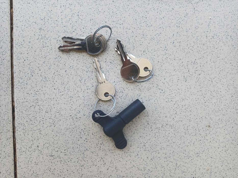 Conjunto de suportes para bicicletas Atera Giro