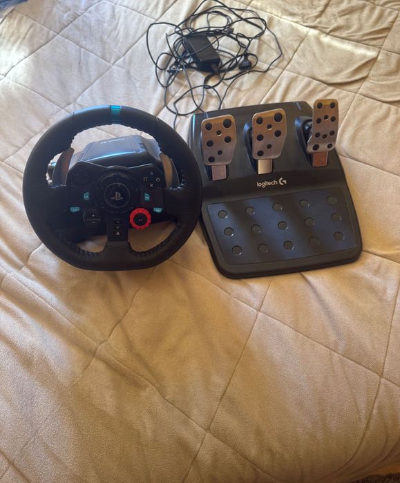 Volante e pedais Logitech G29