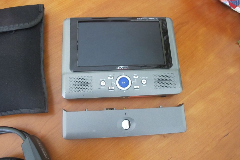 Leitor Dvd portátil para carro + suporte + 2 auriculares sem fio