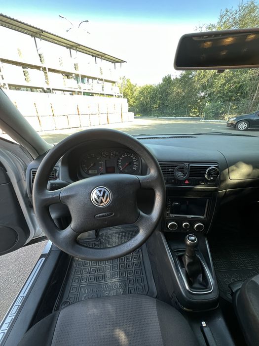 Продам Golf IV 1.6 16 кл.