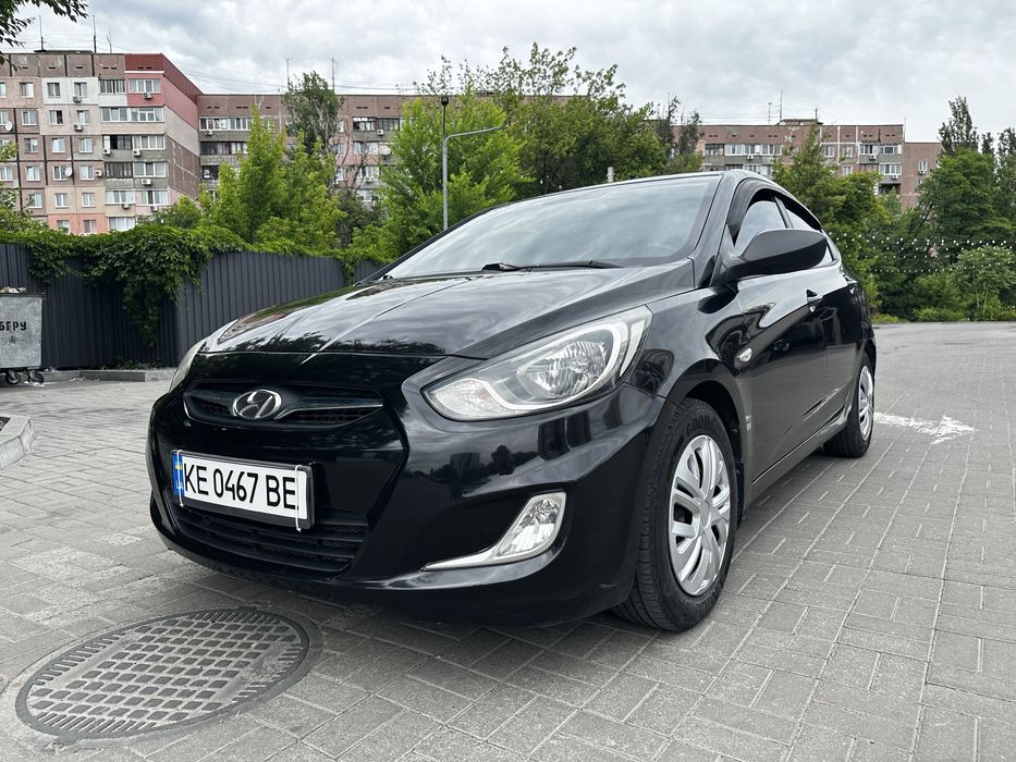 Hyundai Accent 2013 газ-бензин