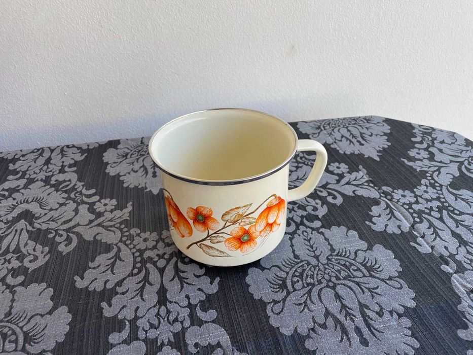 Trem de Cozinha em EMALTE - Pouca Utilização