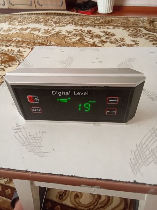 Продам цифровой уровень