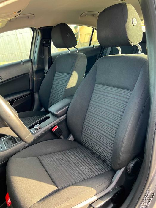 Mercedes-Benz A 160 — fotografia 8